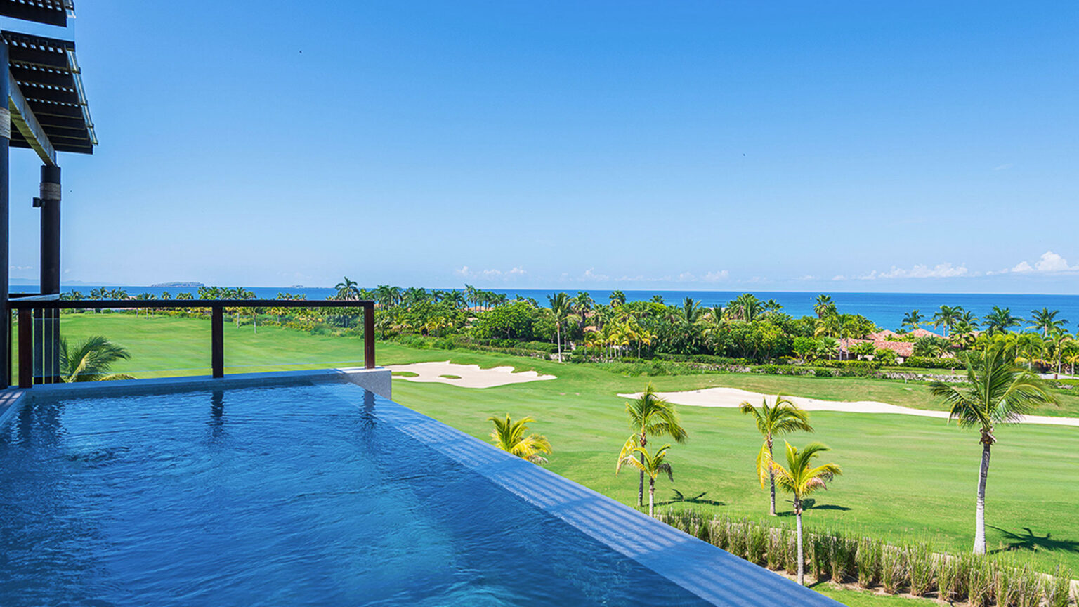 A closer look at Golf Course Condo With Penthouse View