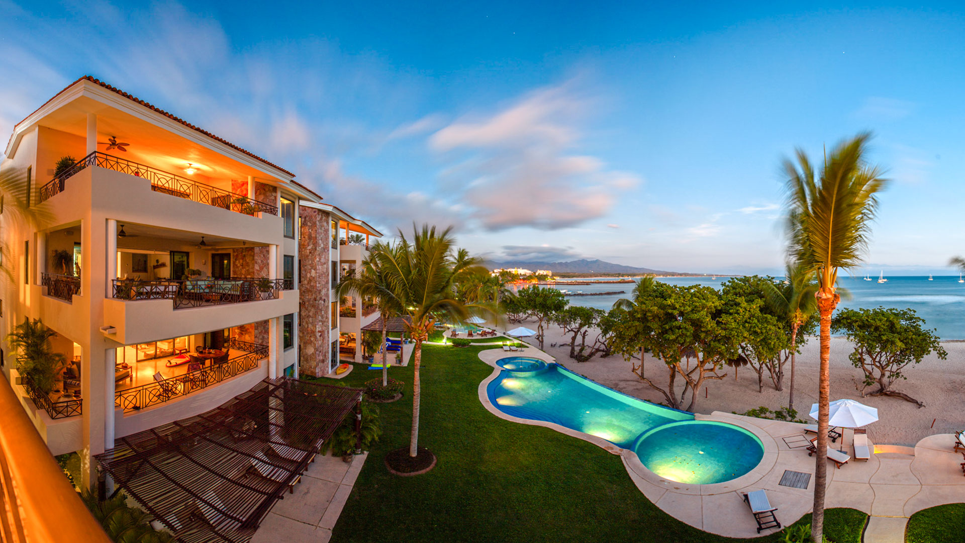Luxury Beachfront Condo with Ocean Views and Premier Punta Mita Golf ...